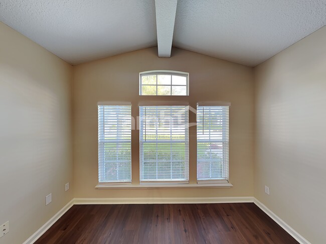 Foto del edificio - 2725 Spinnerbait Ct