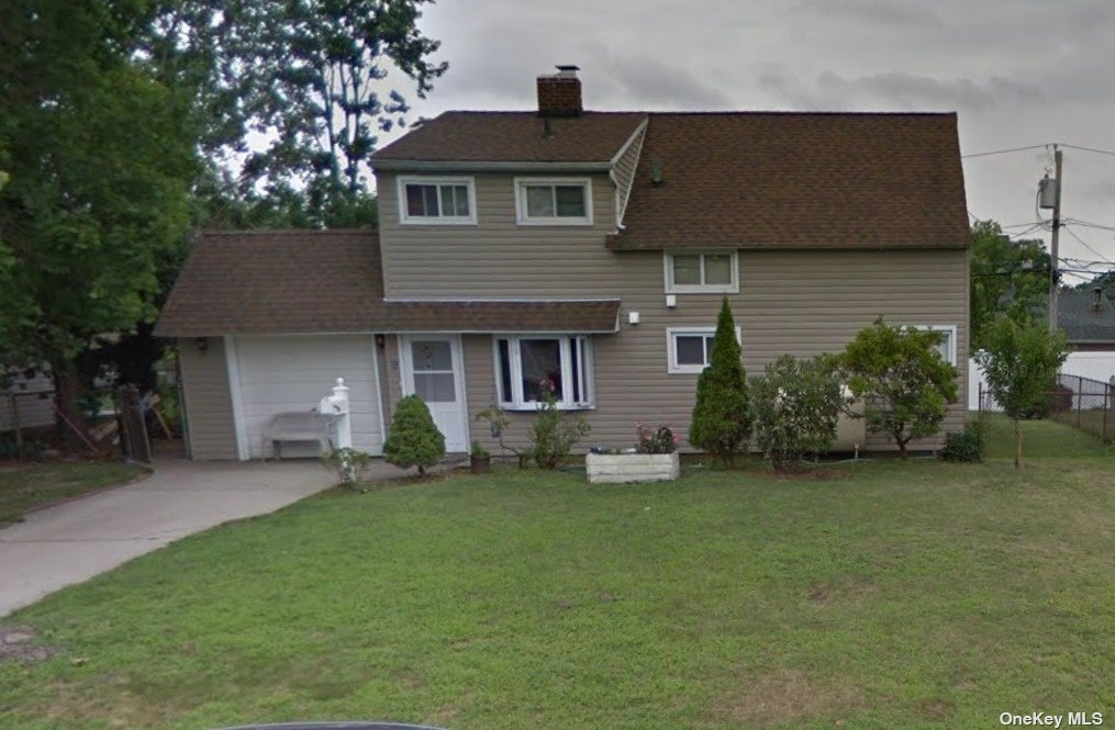 52 Friendly Rd, Hicksville, NY 11801 House Rental in Hicksville, NY