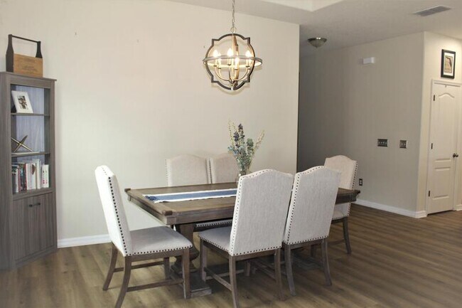 Foto del edificio - 3287 Macintosh Rd