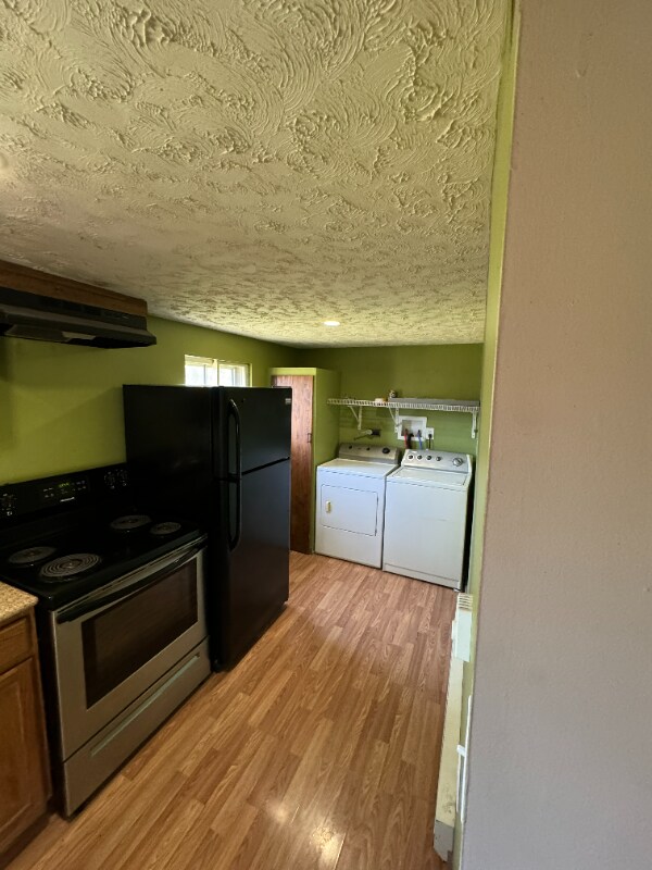 Building Photo - 456 W Gravel Ln