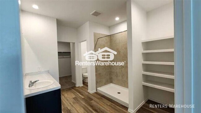 Building Photo - Charming home in the tranquil community of...