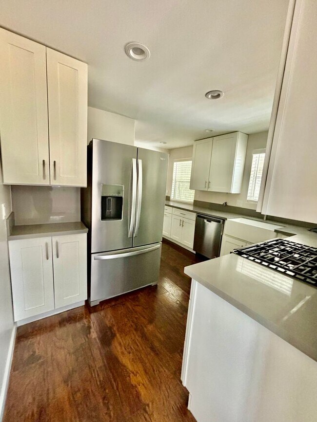 Foto del edificio - Beautiful 2100 sq ft Prescott home, 4 bed 2 bath with large upstairs loft on almost an acre of land!