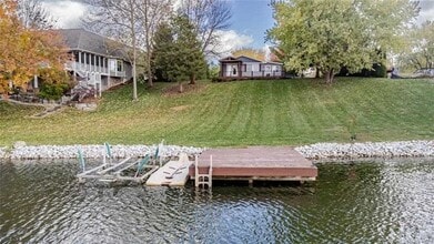 Building Photo - 679 Lakengren Dr