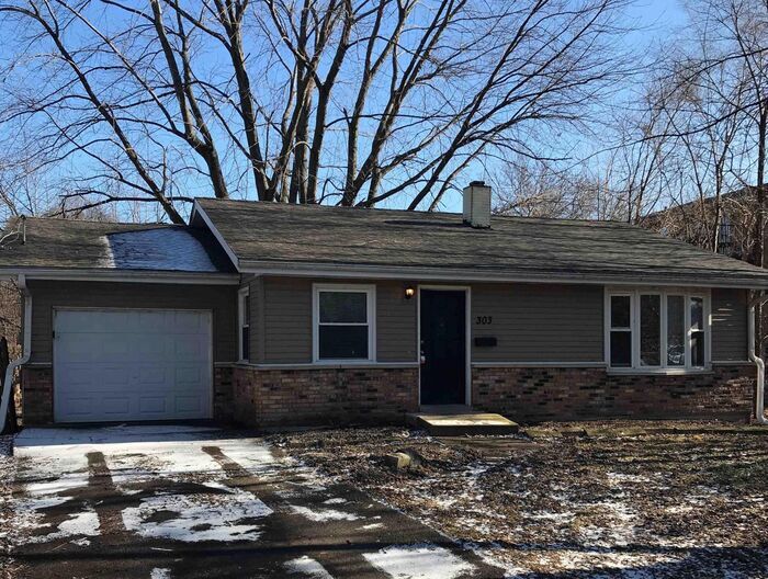Primary Photo - 303 Ann St