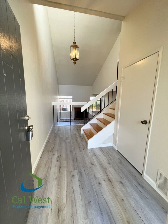 Foto del edificio - $4,495.00 Almaden 3BD/2.5BA Townhome in the Copperwood Community