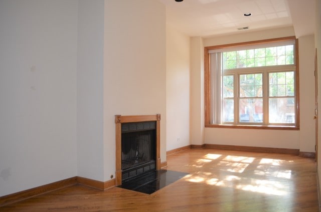 Building Photo - 1535 N Paulina St