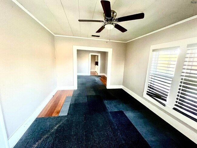 Foto del edificio - 2104 Taylor St