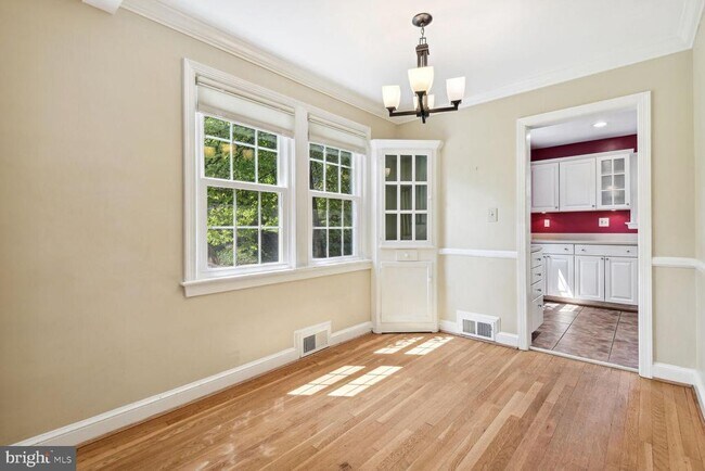 Foto del edificio - 5203 Elsmere Ave