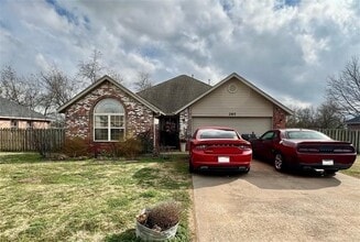 Building Photo - 285 Jack Perry Dr