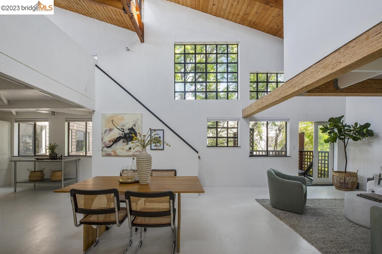 Foto principal - 348 Lewis St