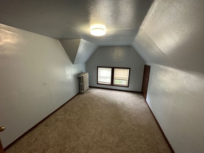 Building Photo - 743 S 24th St