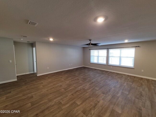 Foto del edificio - 5569 Mars Hl Ln