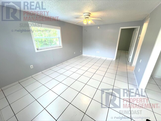 Foto del edificio - 2421 8th St
