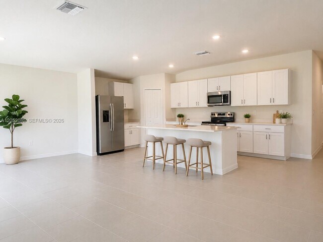 Foto del edificio - 17332 CANTU Ct