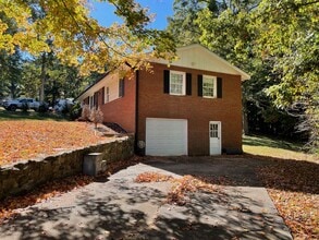 Building Photo - 1125 Harvest Cir
