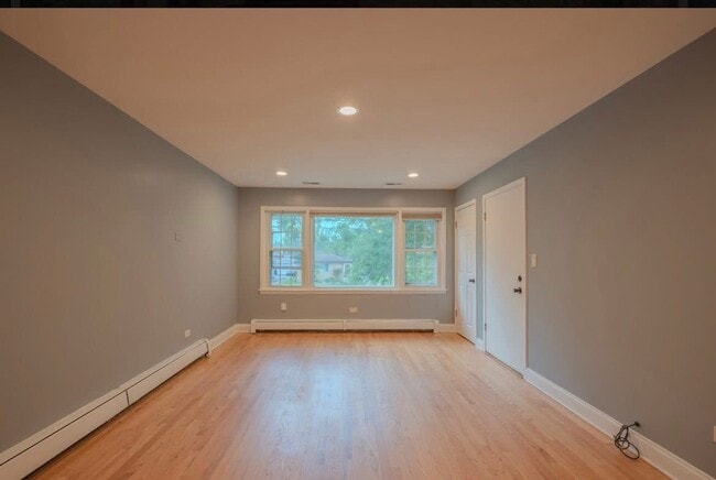 Building Photo - 323 Marshall Rd