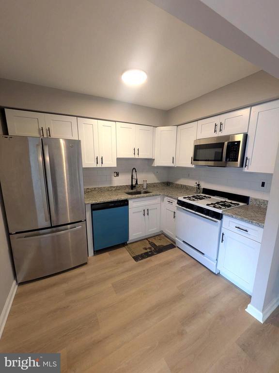 Building Photo - 8034 Craig St