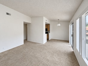 Building Photo - 4090 Rosenda Ct