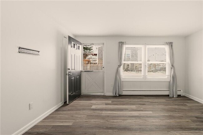 Foto del edificio - 1 Aquidneck Dr