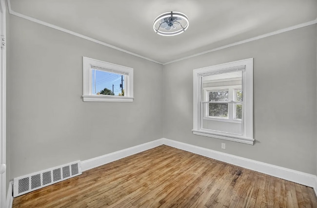 Building Photo - 11125 Melba Ave