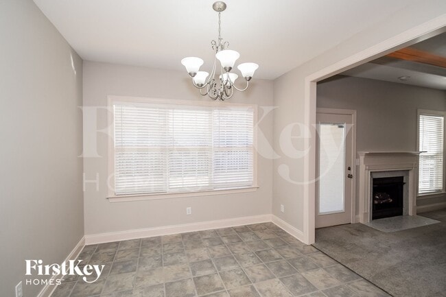 Building Photo - 15 Trellis Cir