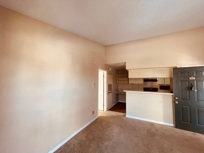 Foto del edificio - 4350 Perkinshire Ln