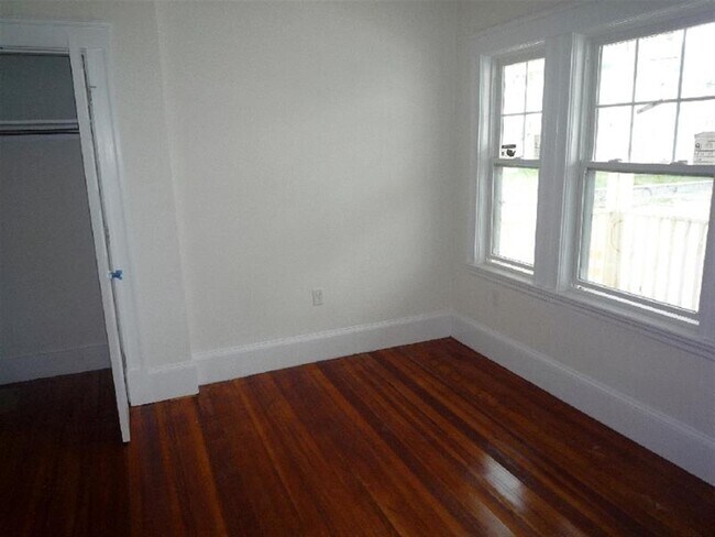 Building Photo - 80 Bowdoin St