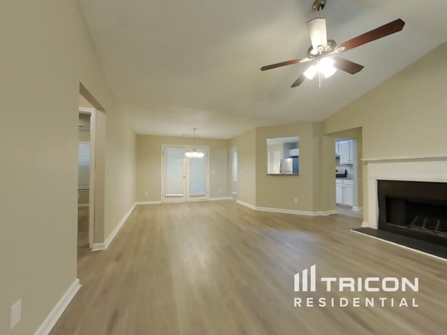 Building Photo - 215 Winterville Dr