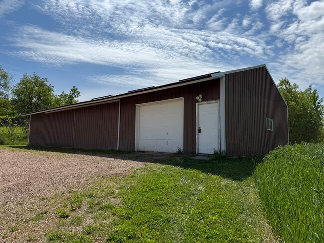 Building Photo - 2291 185th St E