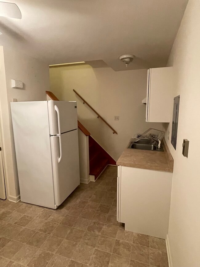 424 W Main St Unit B, Waynesboro, PA 17268 Apartments in Waynesboro