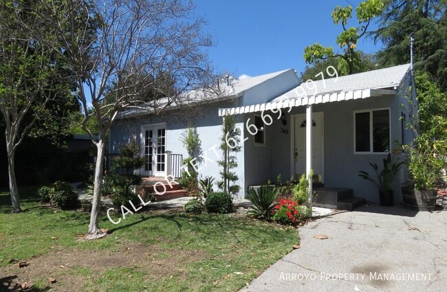 Building Photo - 745 E Poppyfields Dr