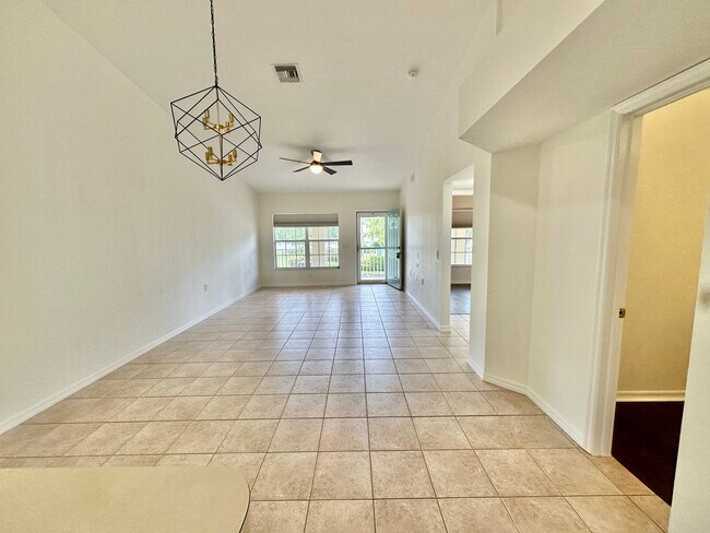 Foto del edificio - 25735 Lake Amelia Way