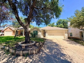 Building Photo - 1517 Hawk Dr