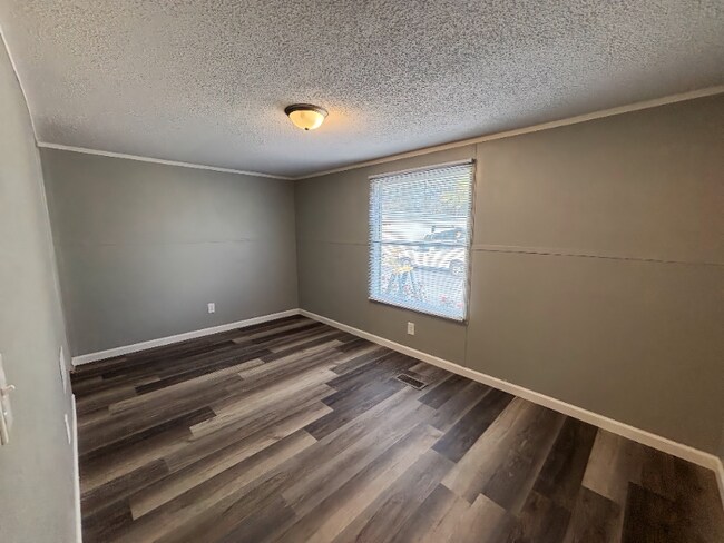 Foto del edificio - 434 Timber Ridge Ln