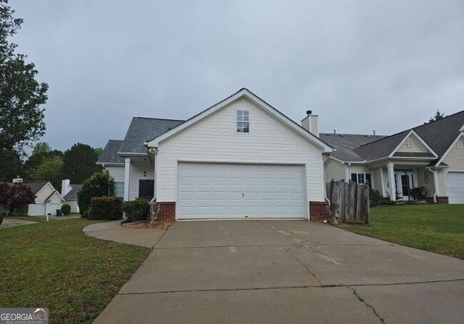 Building Photo - 245 Courtyard Dr