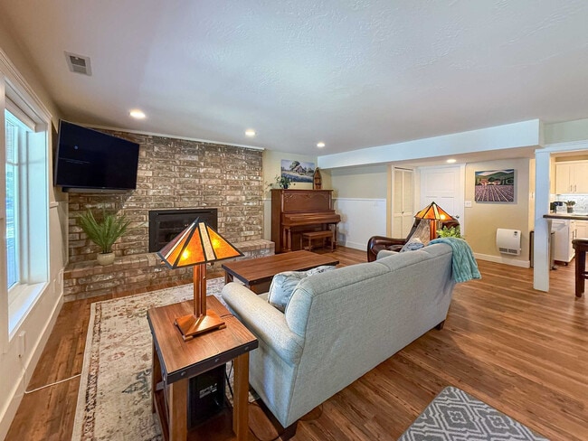 Building Photo - 3080 W Sequim Bay Rd