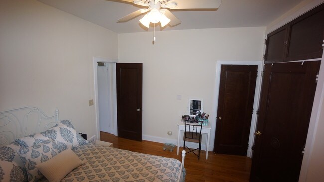 Una habitación - 3330 N Lake Shore Dr