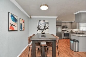 Building Photo - 205 Ron Cir