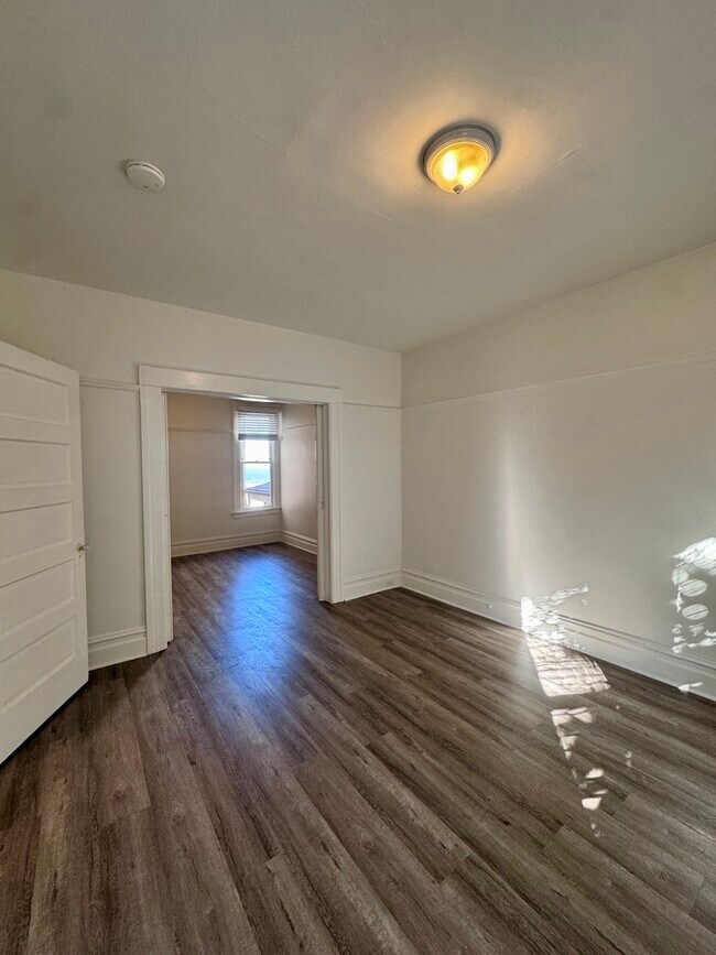 Foto del edificio - 1054 Filbert St