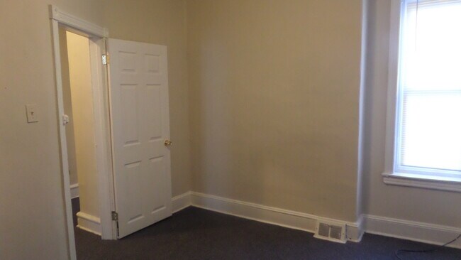 Foto del edificio - 24th & Tasker Street- Point Breeze-South Philadelphia