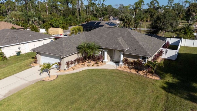 Foto del edificio - Move in with Zero Deposit! Turnkey Furnish...