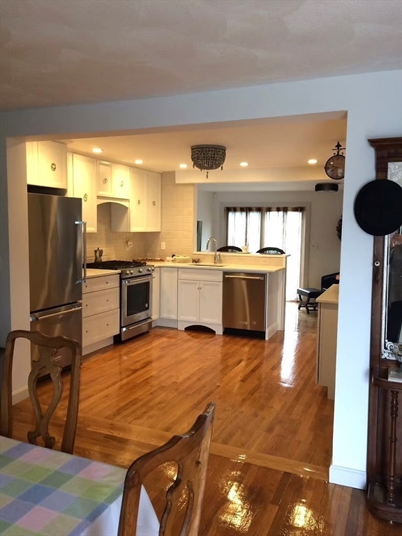 Foto principal - 519 Bennington St