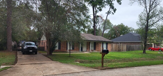 Foto del edificio - 2110 Eagle Point Rd