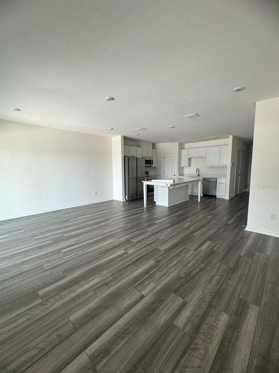 Foto del edificio - 10777 Ironwood Tree Wy