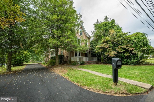 Foto del edificio - 1280 Bristol Rd