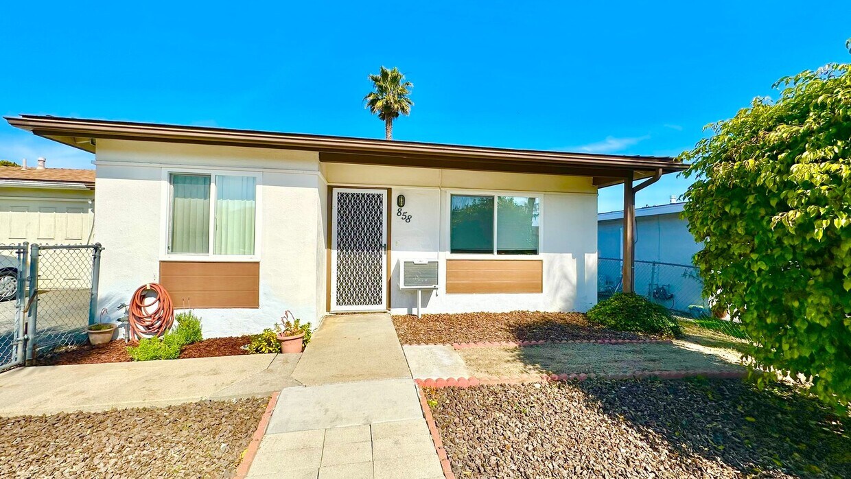 Primary Photo - Darling Single Story Home with Spacious & ...