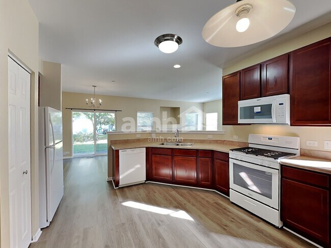 Foto del edificio - 1851 Candlelight Cir