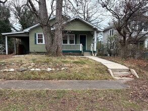 Building Photo - 25 Walton St