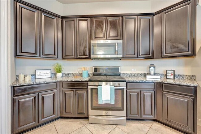 Building Photo - 12615 Hartford Bluff Ct