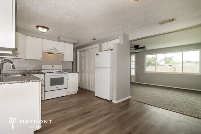 Building Photo - 4723 Aegean Ave